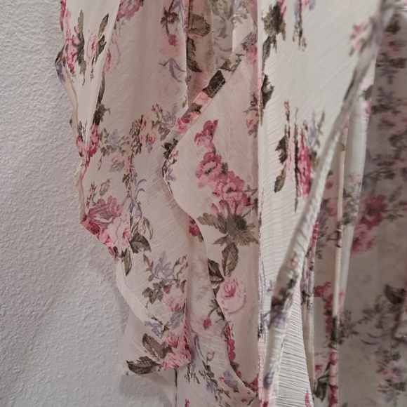 Mudd Pink Flowy Sheer Blouse Junior's Size Large - Picture 4 of 8